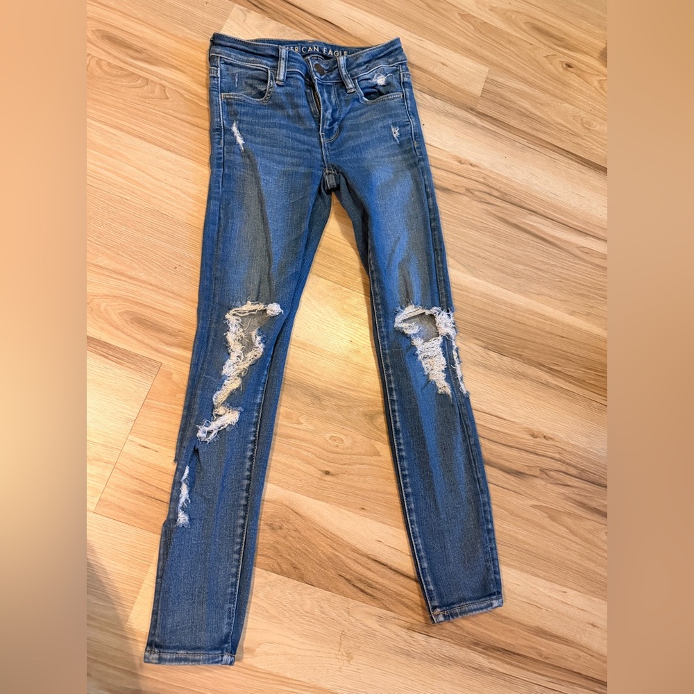 American Eagle Outfitters Distressed Blue Skinny Jeans